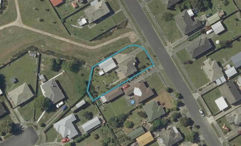 60 Clyde Crescent, Roslyn, Palmerston North - Carousel 1