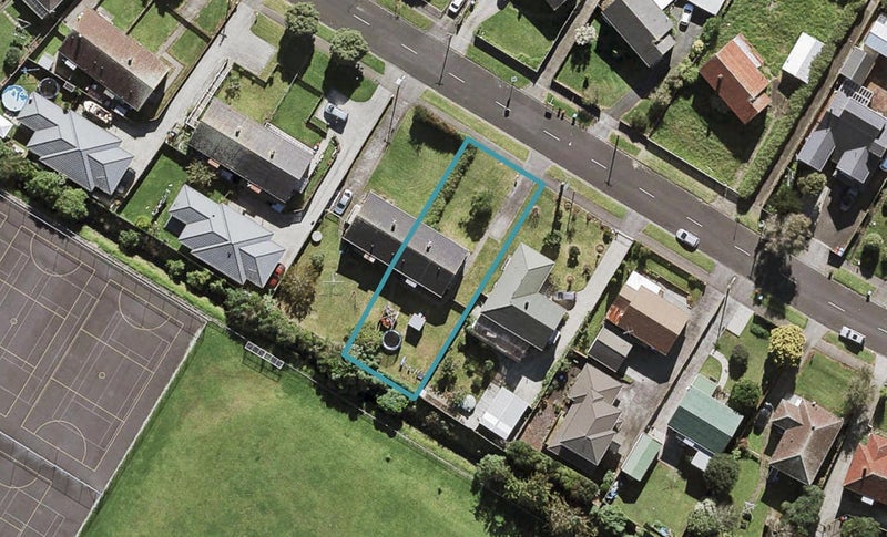 38 Bremner Avenue, Mount Roskill, Auckland - Carousel 1