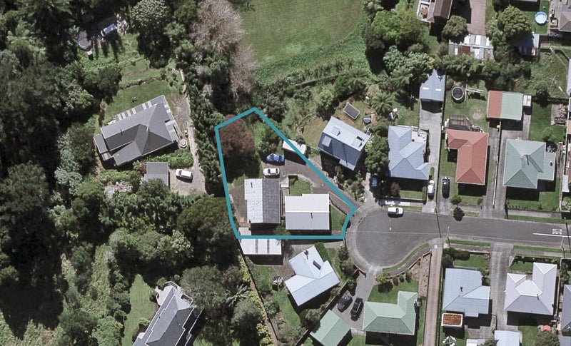 12 Ranfurly Street, Frankleigh Park, New Plymouth - Carousel 1
