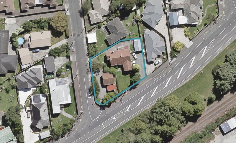 985 Fergusson Drive, Ebdentown, Upper Hutt - Carousel 1