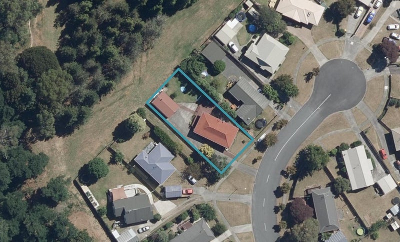 51 Balmerino Crescent, Pukete, Hamilton - Carousel 1