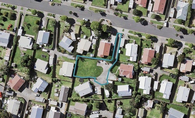 57B Maybury Street, Point England, Auckland - Carousel 1