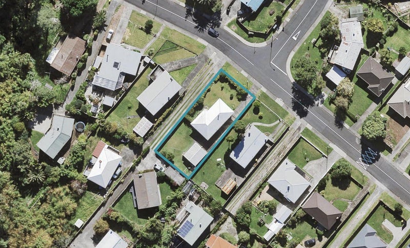 20 Glendene Avenue, Glendene, Auckland - Carousel 1