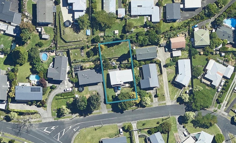 15 Emily Place, Bellevue, Tauranga - Carousel 1