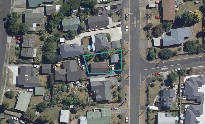 33 Thomson Avenue, Dinsdale, Hamilton - Carousel 1