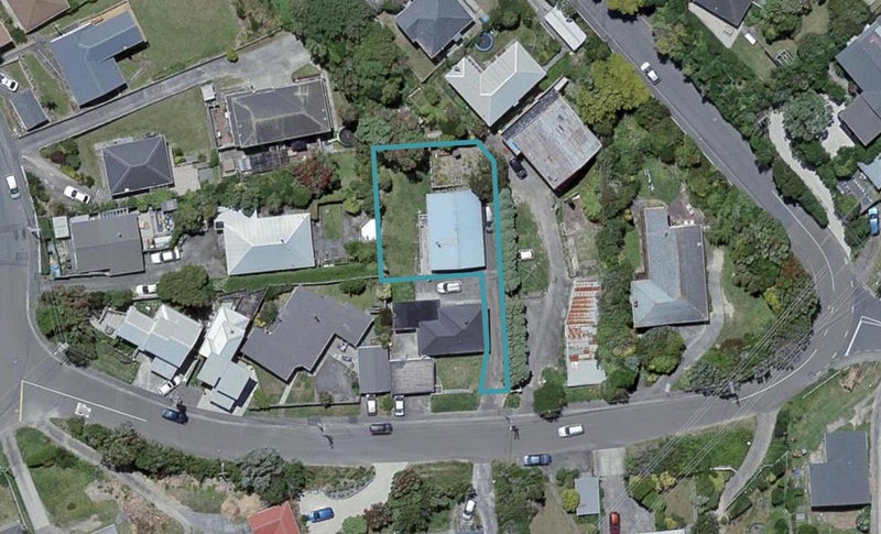 49A Lyndfield Lane, Newlands, Wellington - Carousel 1