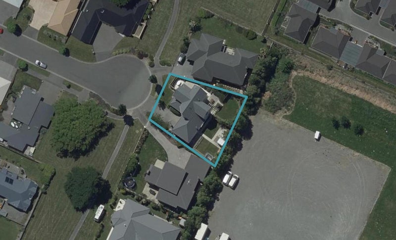 22 Cunneen Place, Aidanfield, Christchurch - Carousel 1