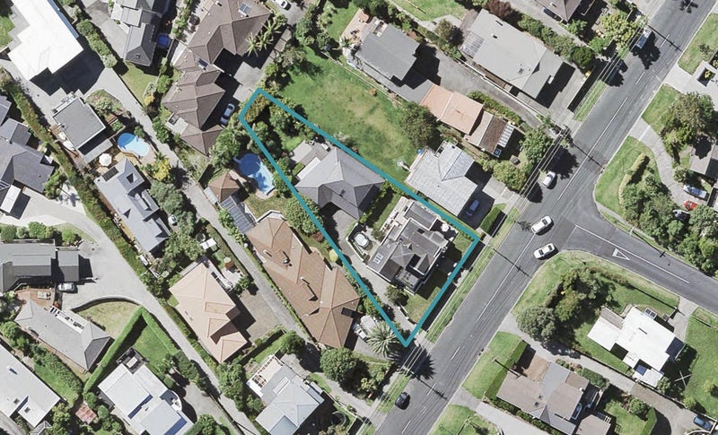 2/79 Kowhai Road, Mairangi Bay, Auckland - Carousel 1