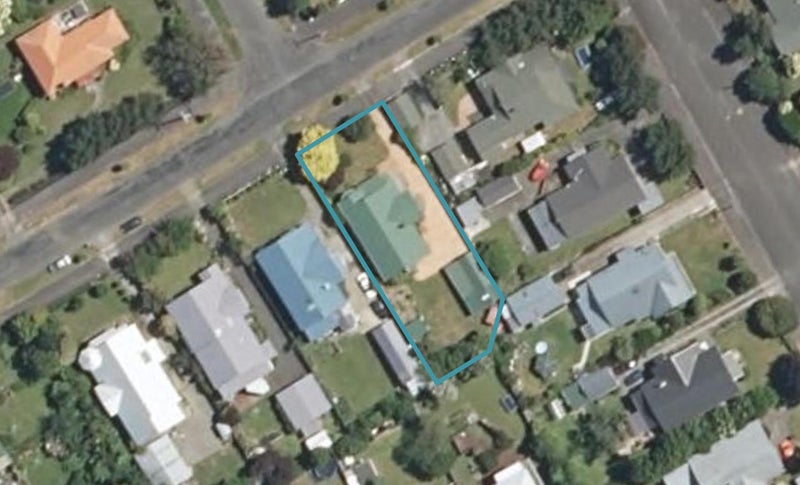 10 King Street, Dannevirke - Carousel 1