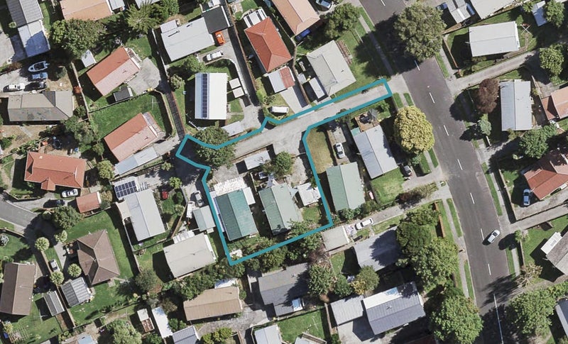 1/10 Nearco Street, Randwick Park, Auckland - Carousel 1
