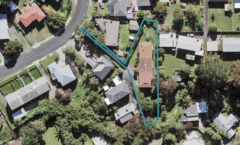 2/15 Trojan Crescent, New Lynn, Auckland - Carousel 1