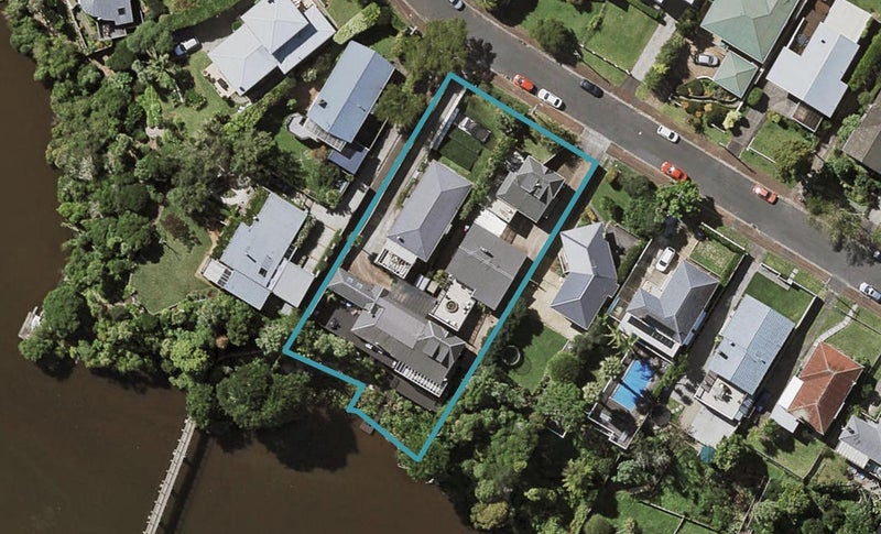 2/18 Macpherson Street, Meadowbank, Auckland - Carousel 1