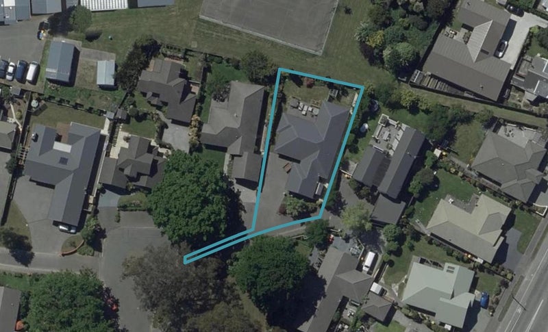 16 Acorn Close, Waltham, Christchurch - Carousel 1