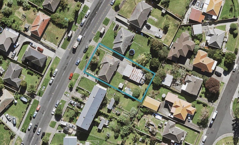718 Sandringham Extension, MOUNT ROSKILL, AUCKLAND - Carousel 1