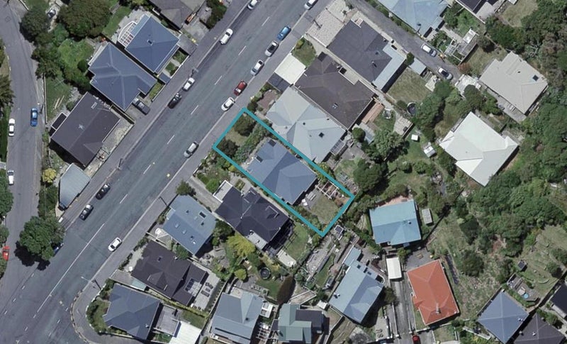 61 Waipapa Road, Hataitai, Wellington - Carousel 1