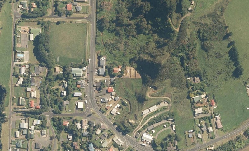 37 North Street, Mōkau - Carousel 1