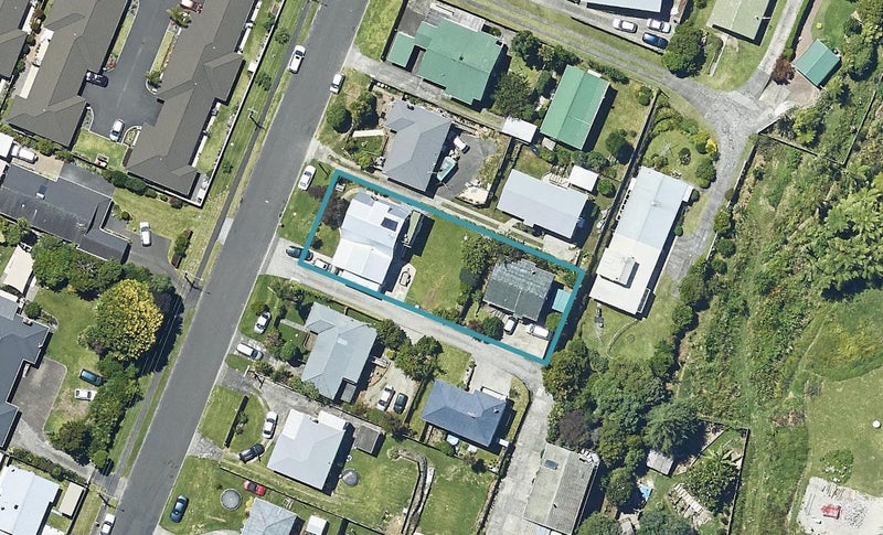 42A Greerton Road, Gate Pa, Tauranga - Carousel 1