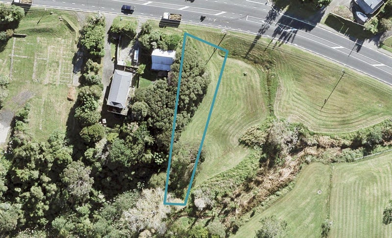 567 Whangaparaoa Road, Stanmore Bay, Whangaparāoa - Carousel 1