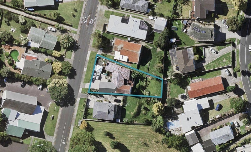 72 Udys Road, Pakuranga, Auckland - Carousel 1