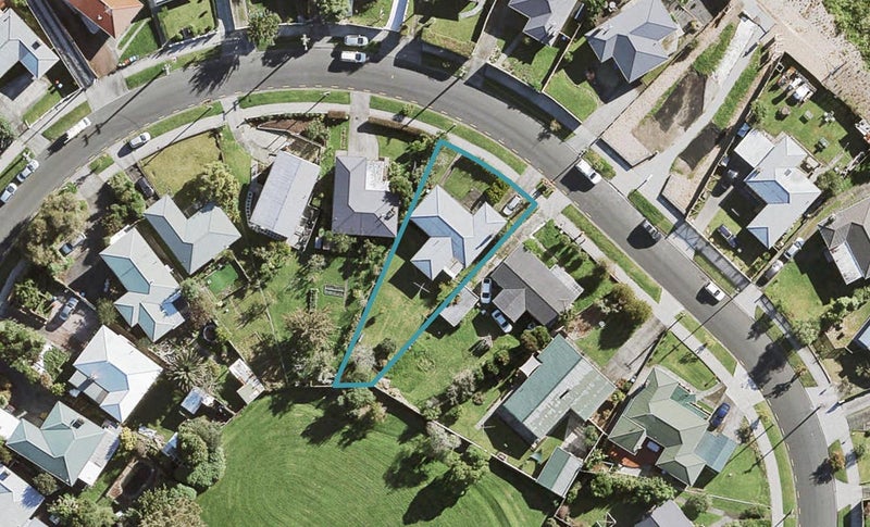 105 Methuen Road, New Windsor, Auckland - Carousel 1