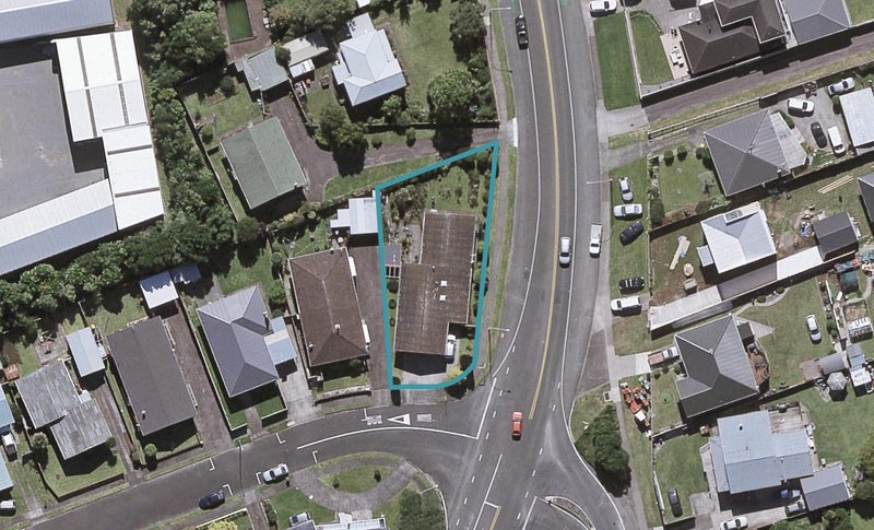 2 Severn Place, Spotswood, New Plymouth - Carousel 1