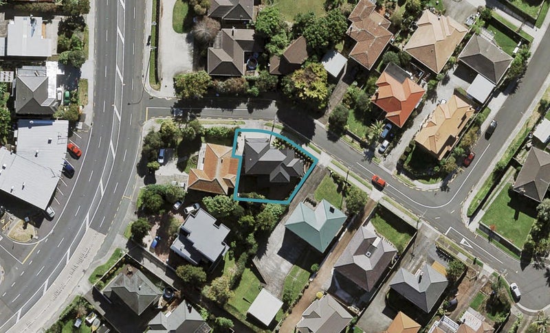 1B Kelsey Crescent, Hillsborough, Auckland - Carousel 1