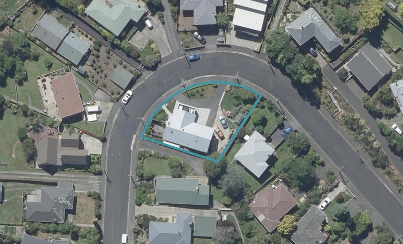 33 Centennial Avenue, Helensburgh, Dunedin - Carousel 1