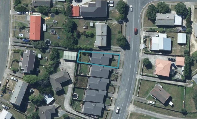 323A Warspite Avenue, Waitangirua, Porirua - Carousel 1