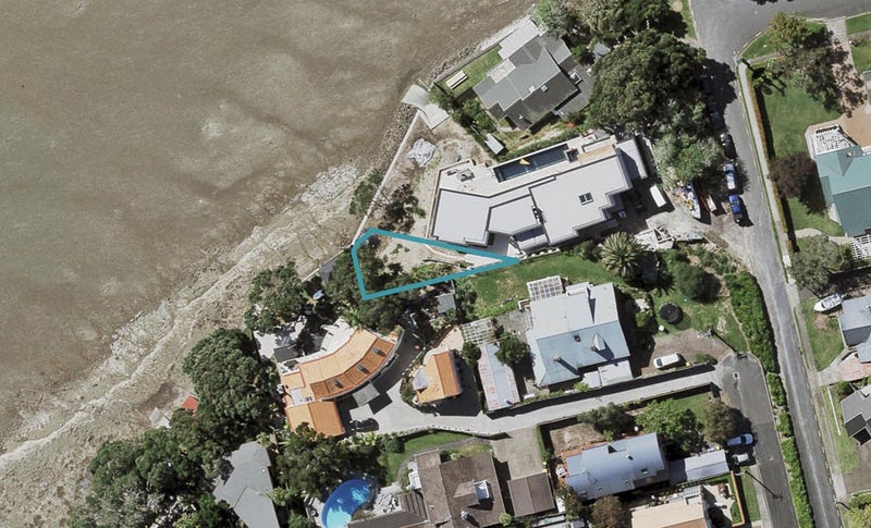 11A Lansdowne Street, Bayswater, Auckland - Carousel 1
