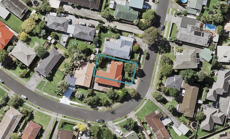 10A Hedge Row, Sunnyhills, Auckland - Carousel 1