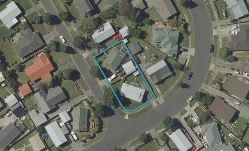 18 Gladys Place, Kelvin Grove, Palmerston North - Carousel 1