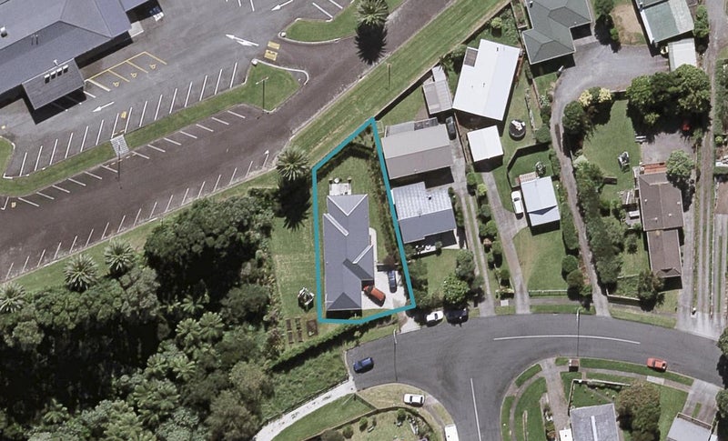 44 Norwich Avenue, Spotswood, New Plymouth - Carousel 1