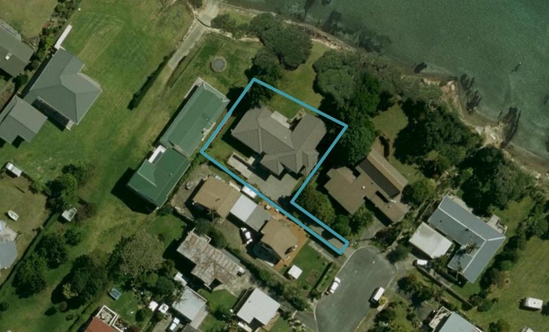 7 Marama Place, One Tree Point - Carousel 1