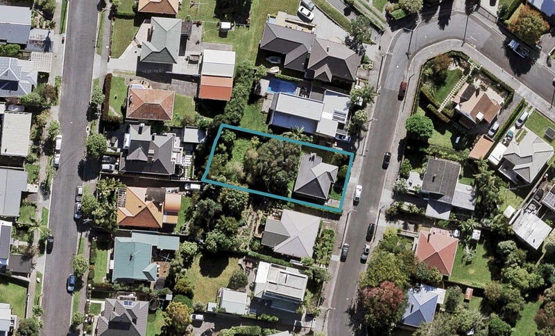 29 Tirotai Crescent, Westmere, Auckland - Carousel 1