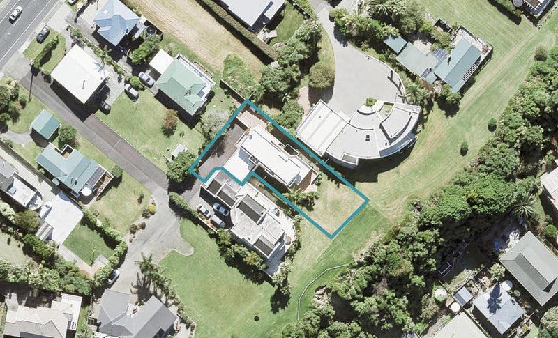 1029 Whangaparaoa Road, Tindalls Beach, Whangaparaoa - Carousel 1