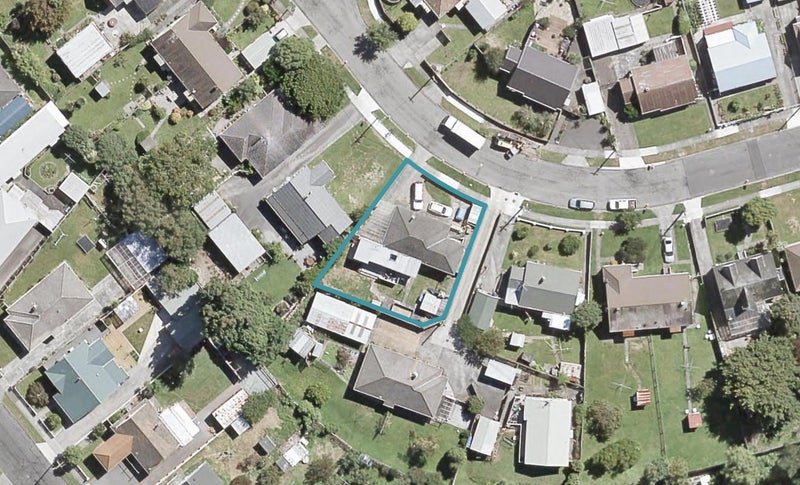 15 Feist Street, Naenae, Lower Hutt - Carousel 1