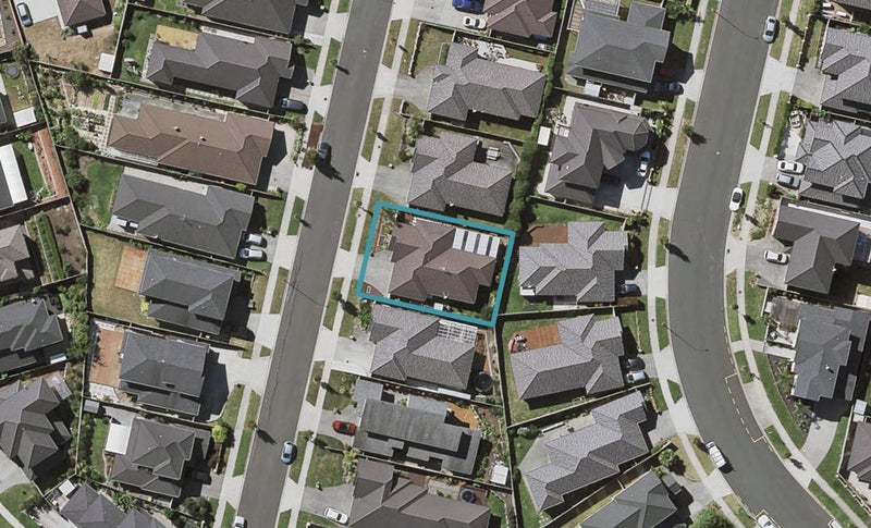 9 Dromoland Drive, Flat Bush, Auckland - Carousel 1