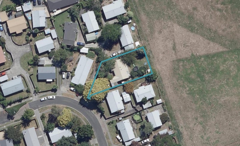 11 Reeves Close, Fairview Downs, Hamilton - Carousel 1