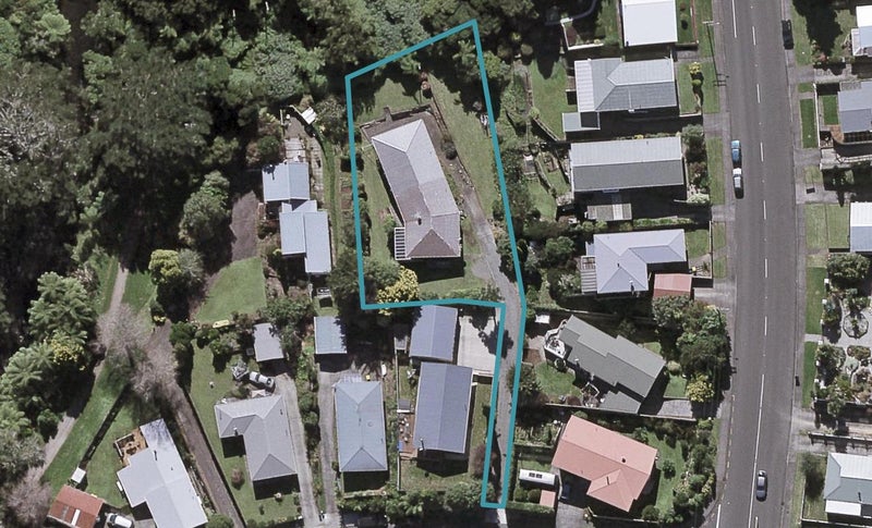 2A Kendal Place, Merrilands, New Plymouth - Carousel 1