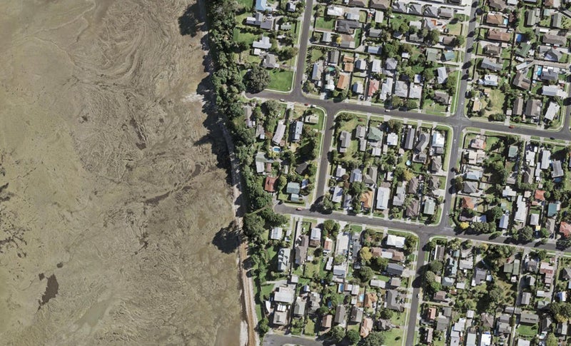 41 McInnes Road, Weymouth, Auckland - Carousel 1