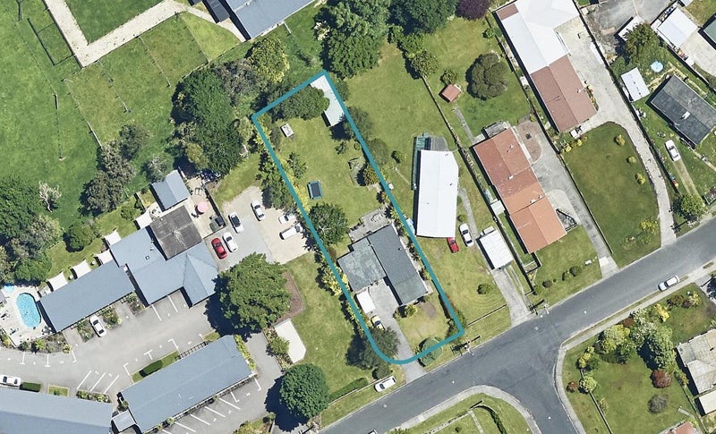12 Barnard Road, Fairy Springs, Rotorua - Carousel 1