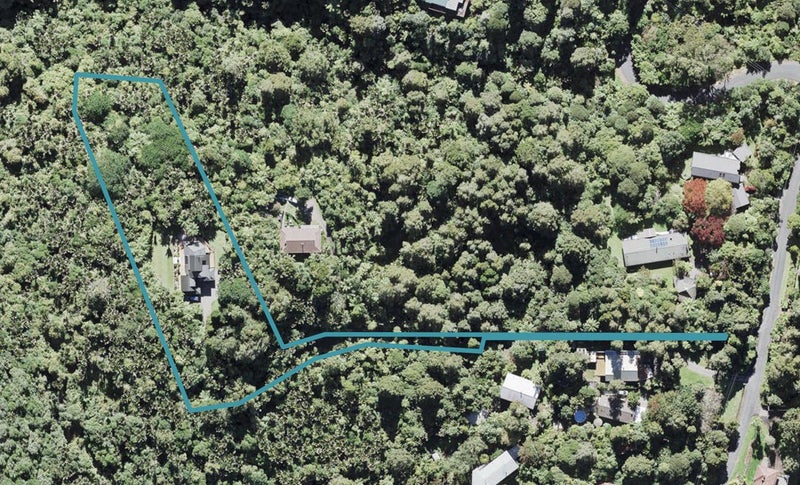 31A Bush Road, Waiatarua, Auckland - Carousel 1