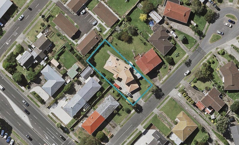3 Chevis Place, Pakuranga, Auckland - Carousel 1