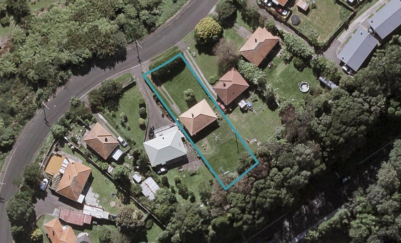 109 Glenpark Avenue, Frankleigh Park, New Plymouth - Carousel 1