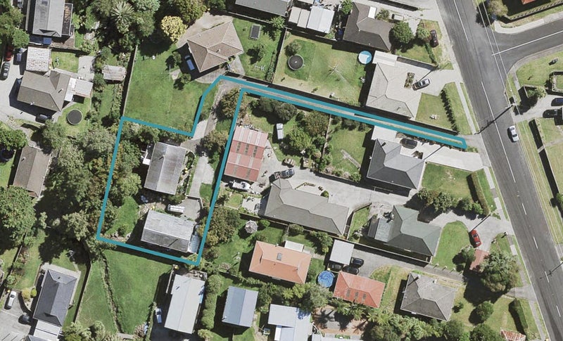 1/35A Woodglen Road, Glen Eden, Auckland - Carousel 1