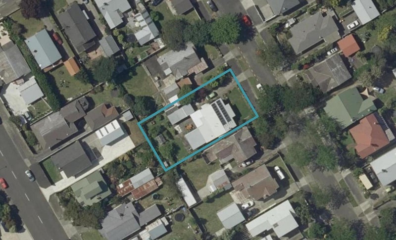 12 Kingswood Street, Takaro, Palmerston North - Carousel 1
