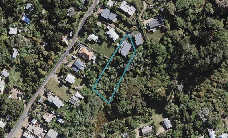 28A Beatty Parade, Surfdale, Waiheke Island - Carousel 1