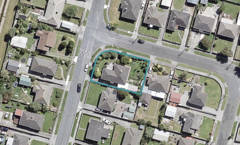 2 Butler Street, Naenae, Lower Hutt - Carousel 1