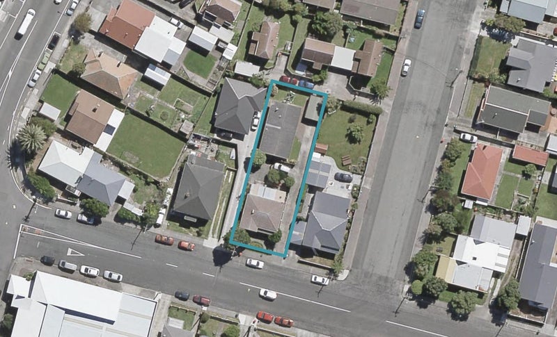 2/3 Central Terrace, Alicetown, Lower Hutt - Carousel 1