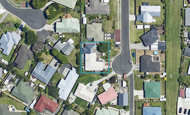 62 Kane Road, Papamoa Beach, Papamoa - Carousel 1